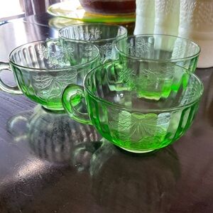 Set of 4 Green Depression Glass Tea / Coffee Cups